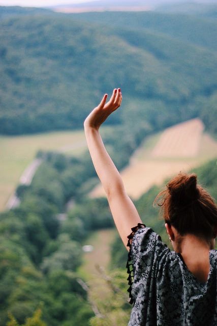 Keep Going: Embracing the Pain of Letting&nbsp;Go